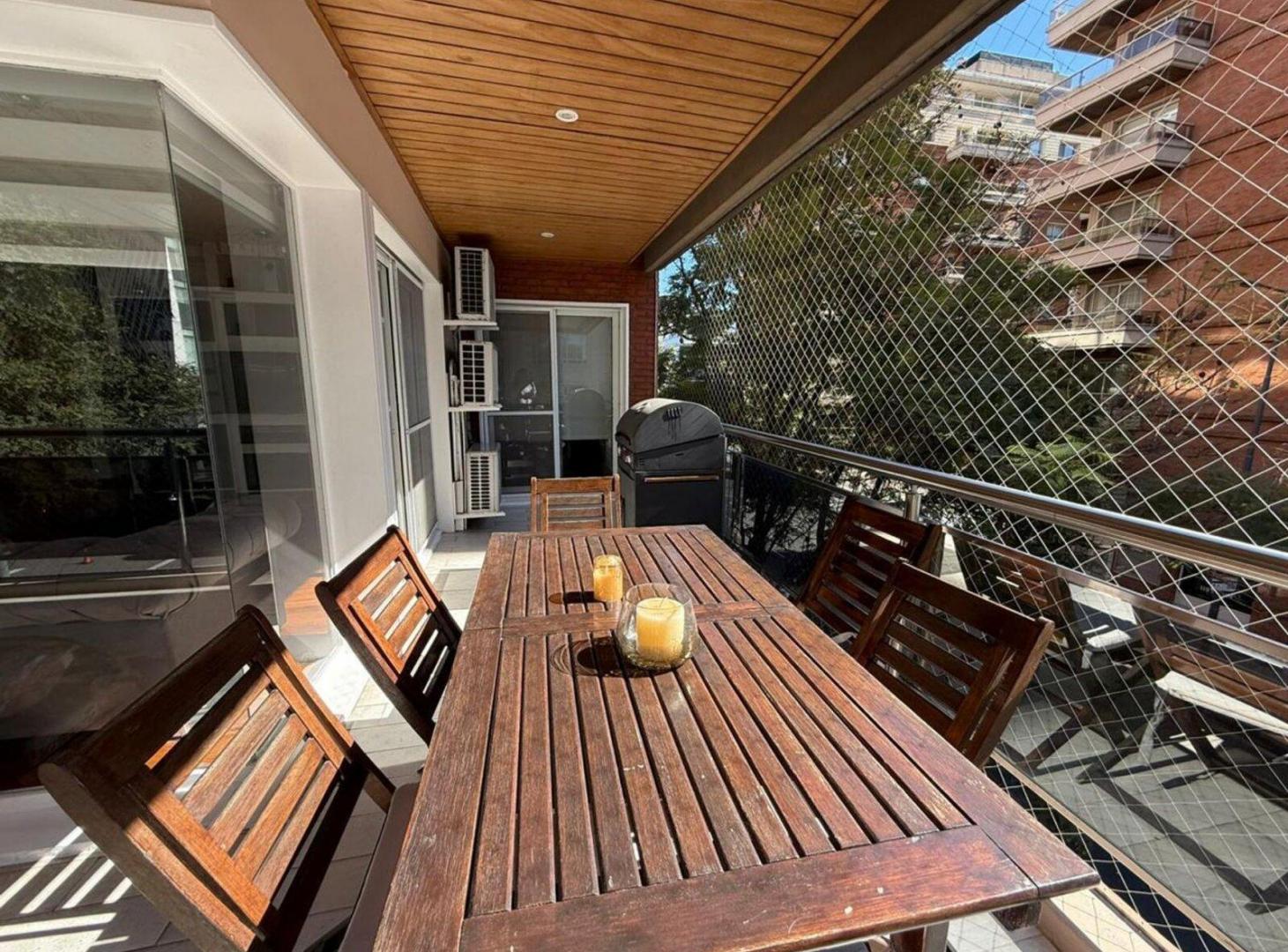 VENTA DPTO 3 AMB. PUERTO MADERO CON COCHERA