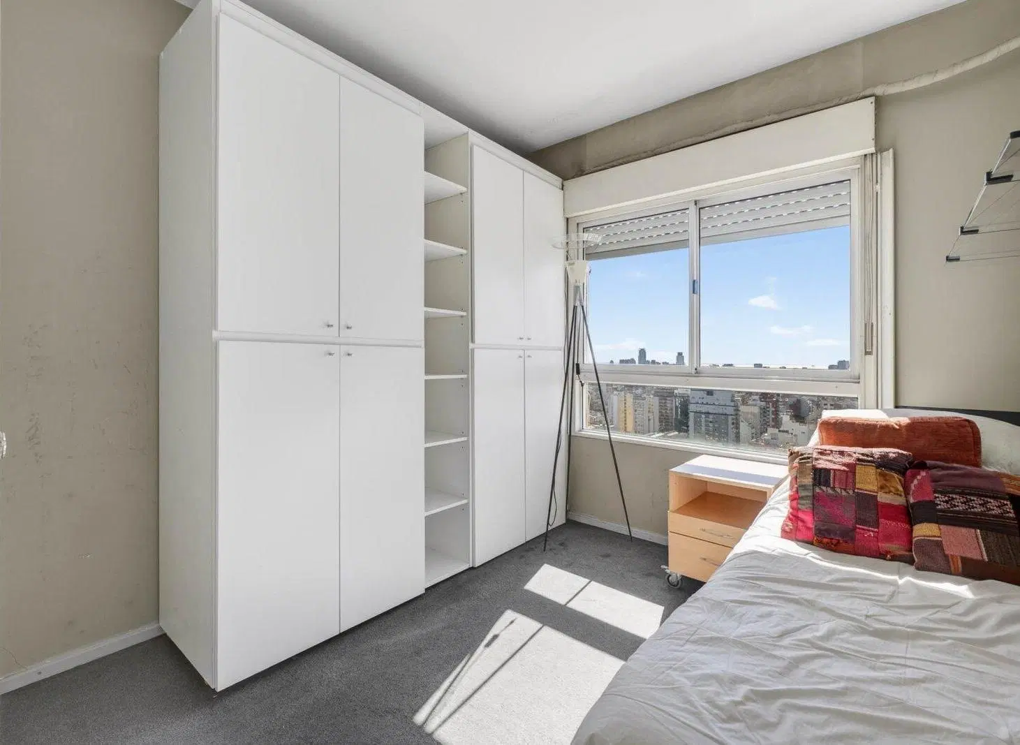 VENTA DEPARTAMENTO 3 AMBIENTES - TORRES DE ABASTO - c/ BALCON - c/ COCHERA 4