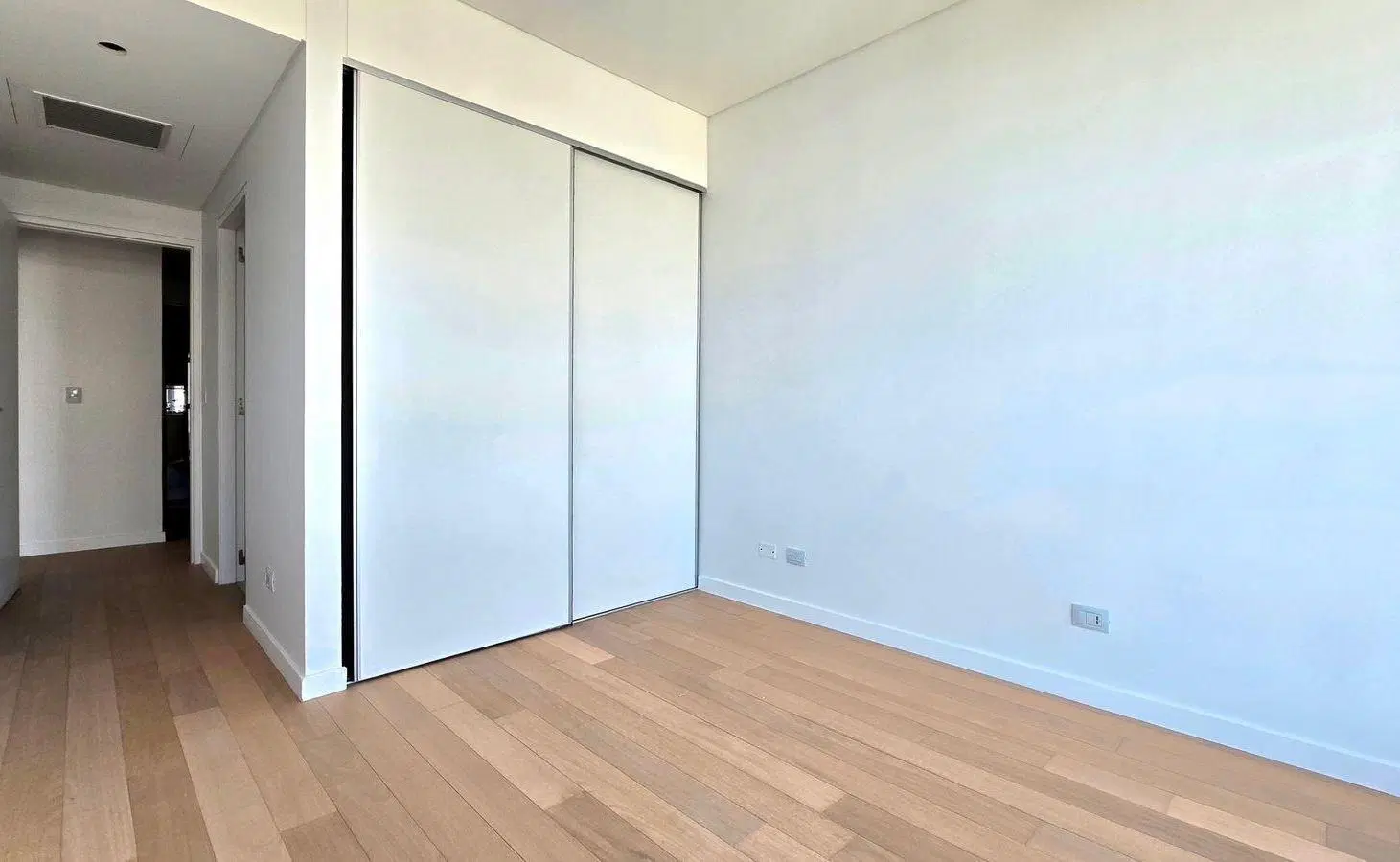 VENTA | SEMIPISO  | 4 AMB + DEPENDENCIA | INFINITY TOWERS | VISTA AL RÍO 5