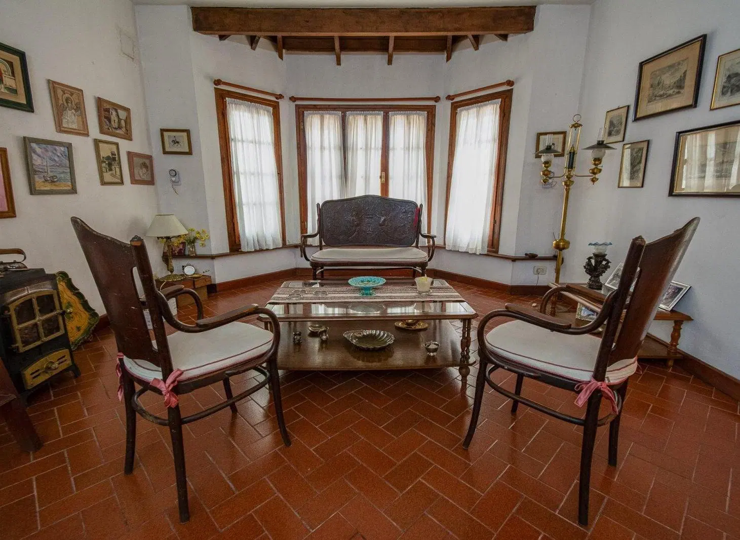 VENTA DE CASA EN HURLINGHAM 7 AMB-PILETA-QUINCHO-PARQUE 4