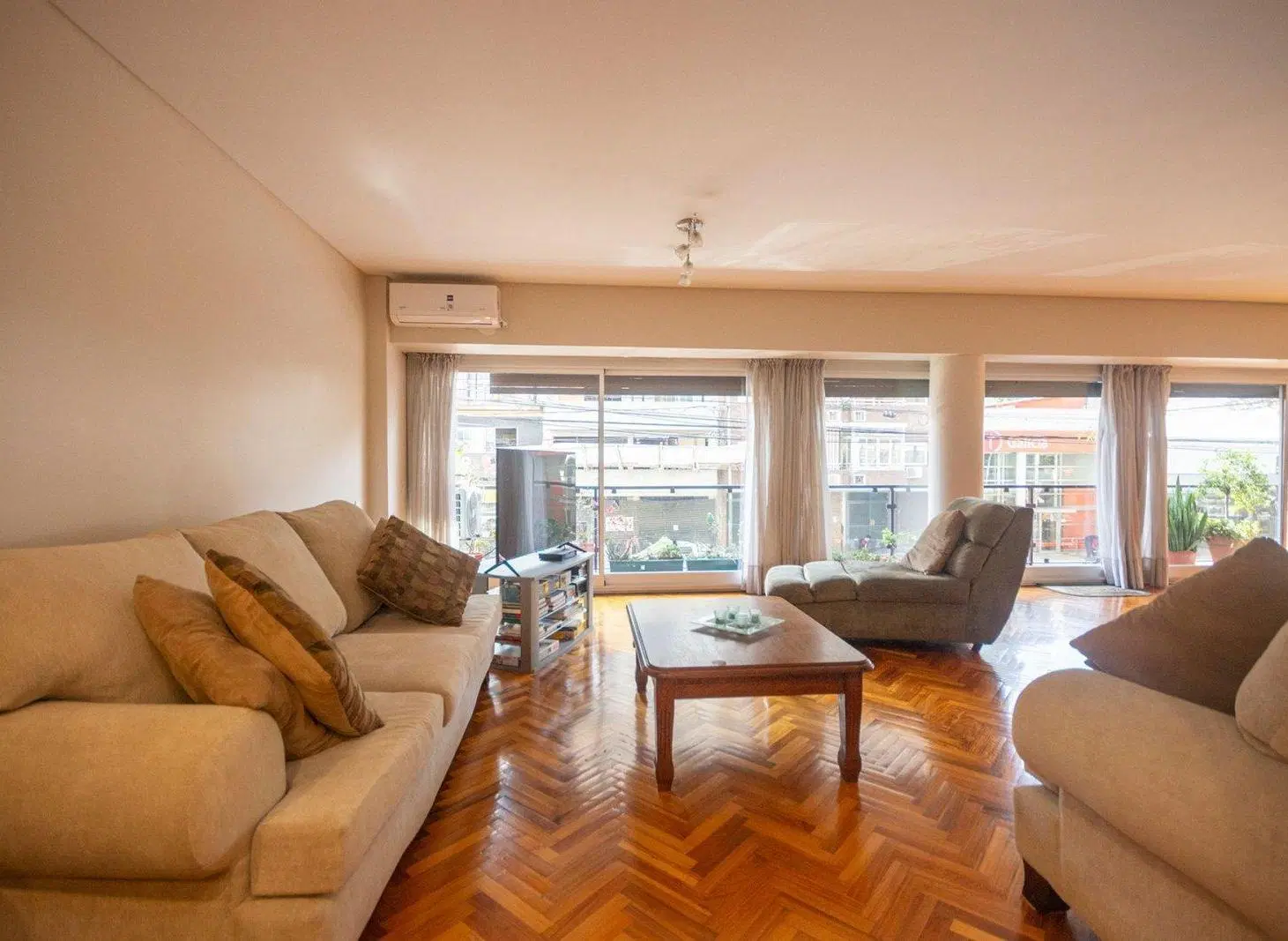 VENTA DEPARTAMENTO 4 AMBIENTES EN CAÑITAS 1