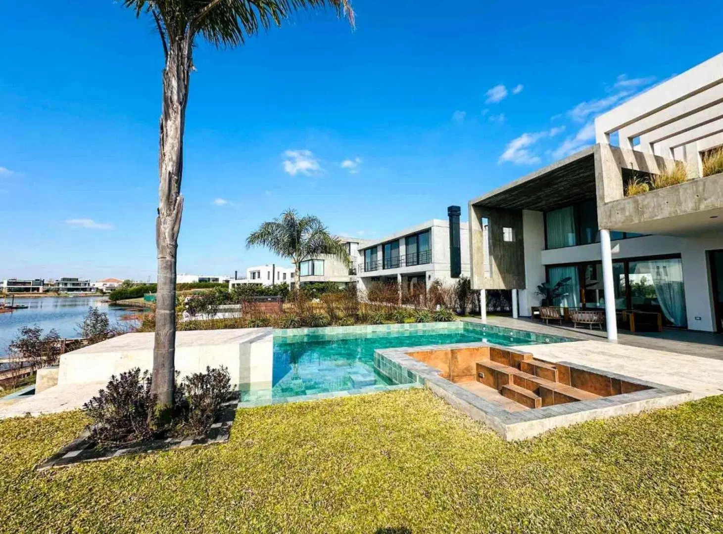 VENTA CASA 6 AMB MUELLE  AL LAGO BARRIO VIRAZON NORDELTA 2