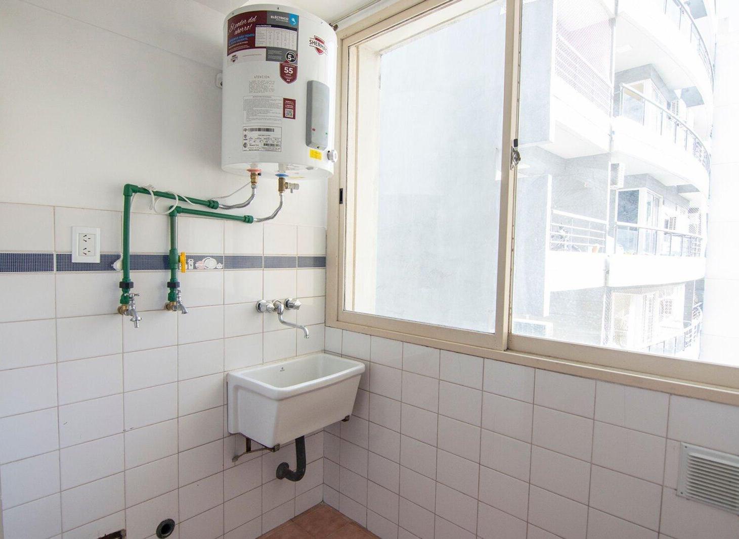 Foto de DEPARTAMENTO 3 AMB EN VENTA CABALLITO CON COCHERA, imagen 4
