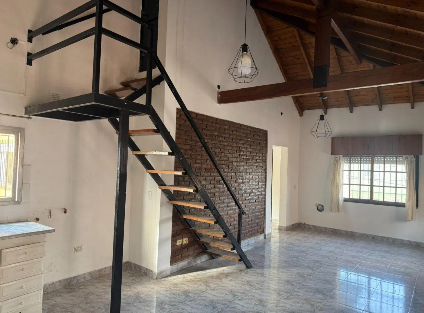 Venta PH 1º piso-c/terraza y cochera-Gral Pacheco 5