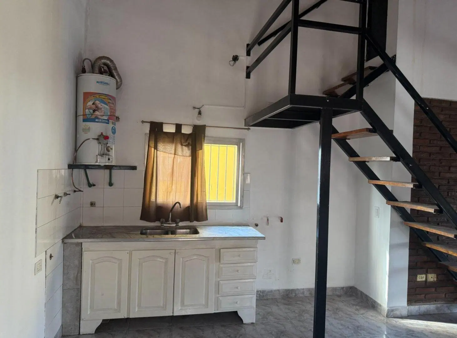 Venta PH 1º piso-c/terraza y cochera-Gral Pacheco 2