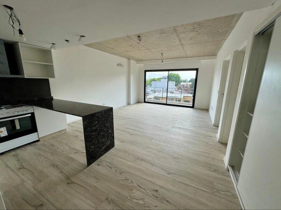 VENTA DEPTO 2 AMBIENTES - CASEROS 2
