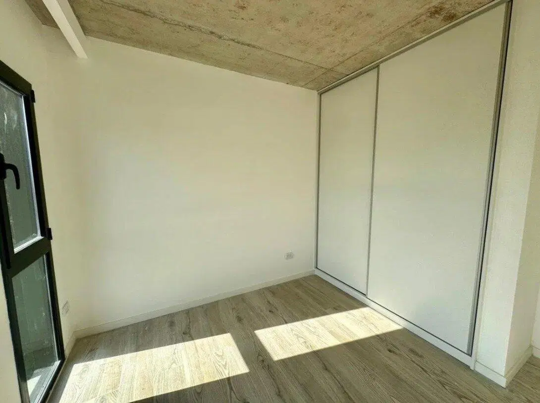 VENTA DEPTO 2 AMBIENTES - CASEROS 5