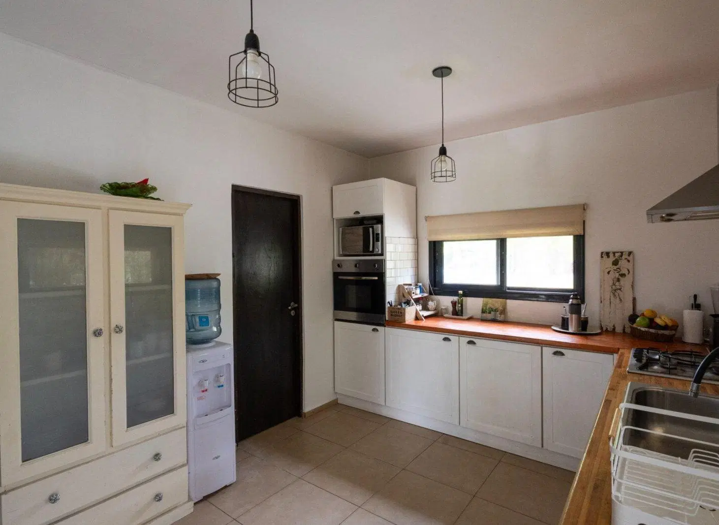 VENTA CASA 5 AMBIENTES - ROBLE JOVEN PILAR 3
