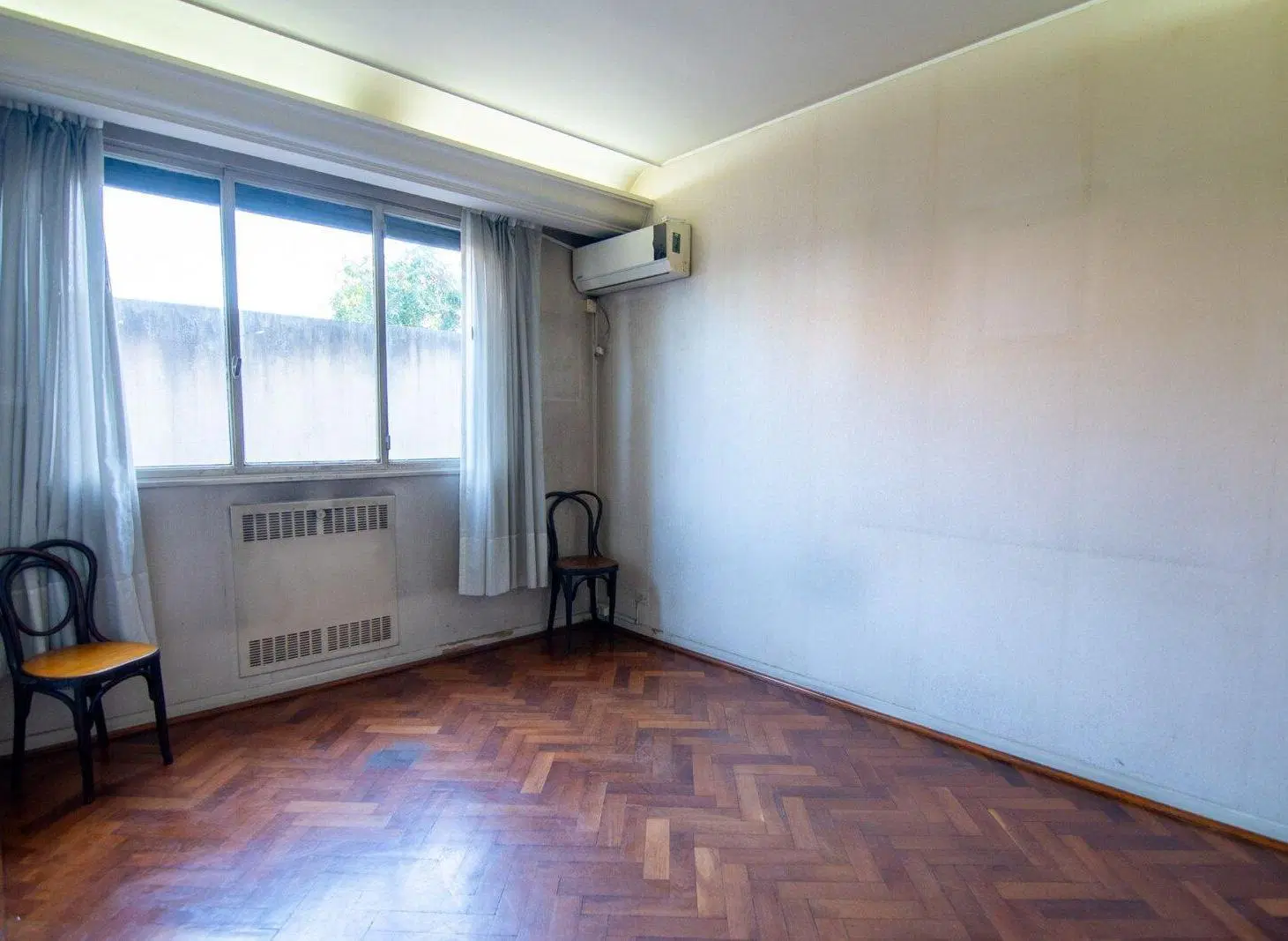 Venta Dpto 3 ambientes con patio Constitucion 3