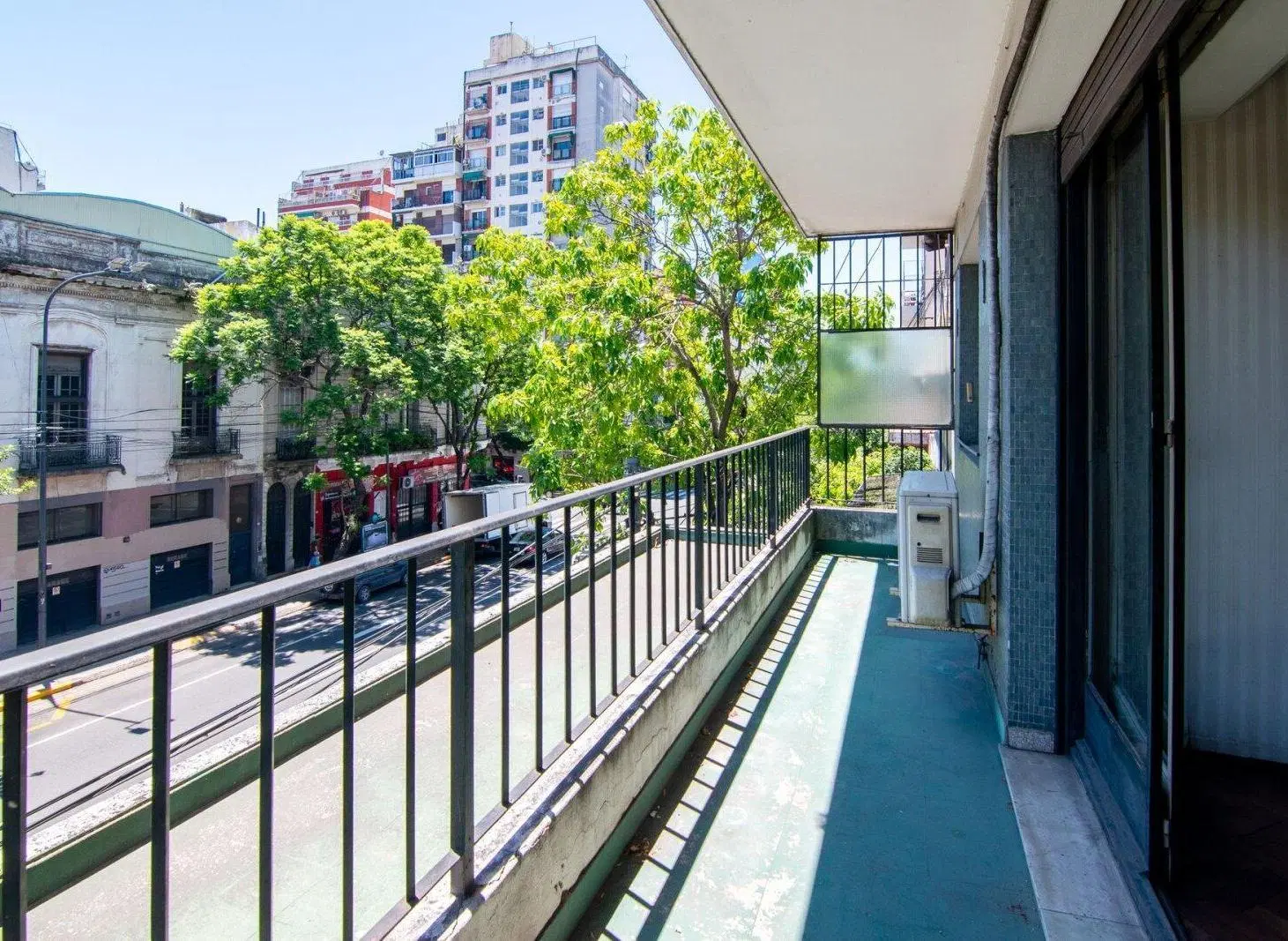 Venta Dpto 3 ambientes balcon y patio Constitucion 5