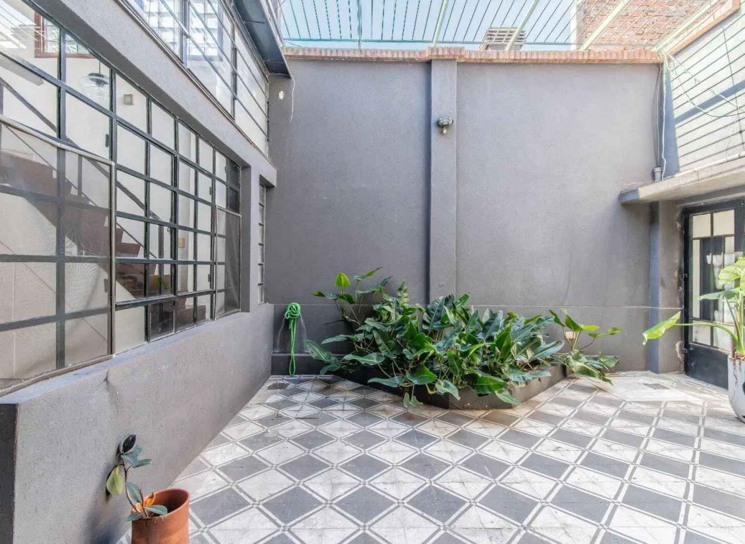 Venta PH con patio en Caballito 4