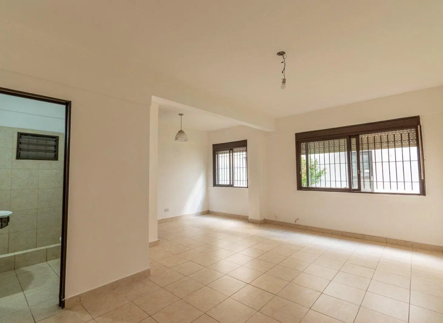 Venta departamento 1 ambiente San Isidro centro con cochera 5