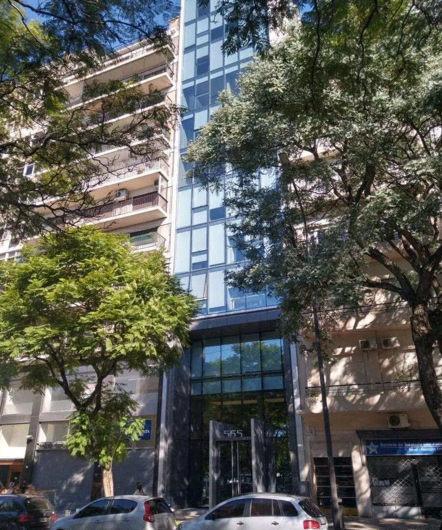 ALQUILER OFICINA EN AV 9 DE JULIO EDIFICIO AAA 2