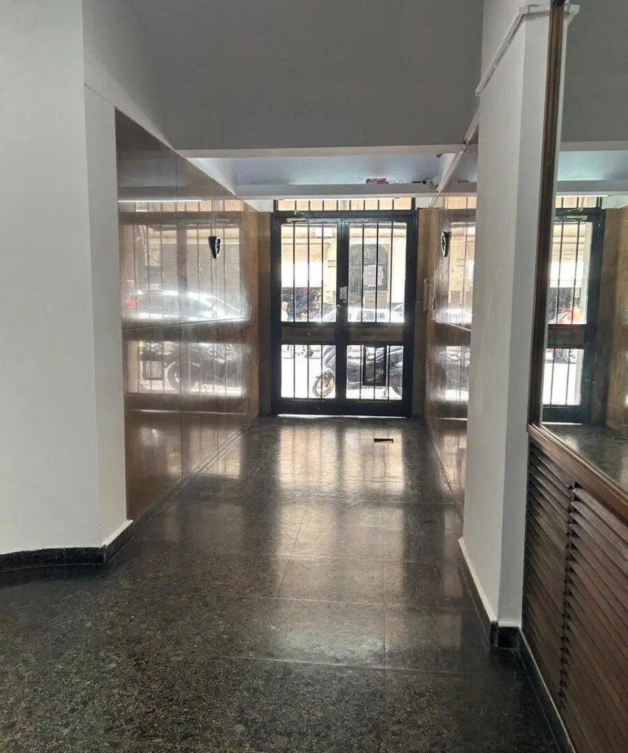 OFICINAS A LA VENTA AL FRENTE PISO ALTO 5