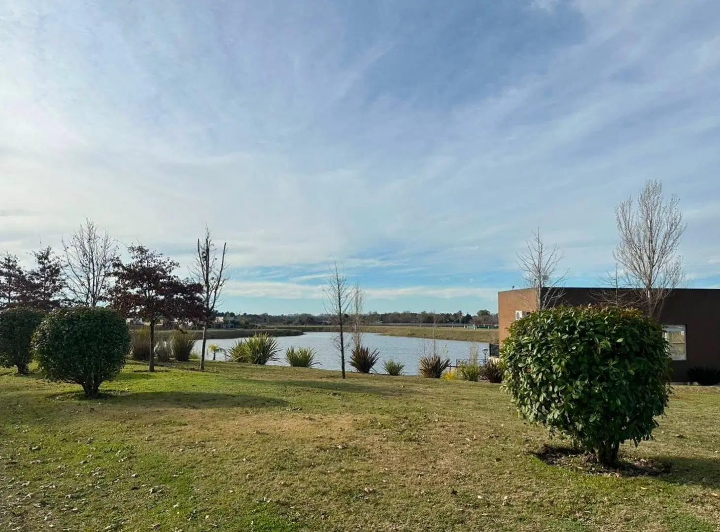 Venta lote barrio cerrado Los juncos Lujan 3