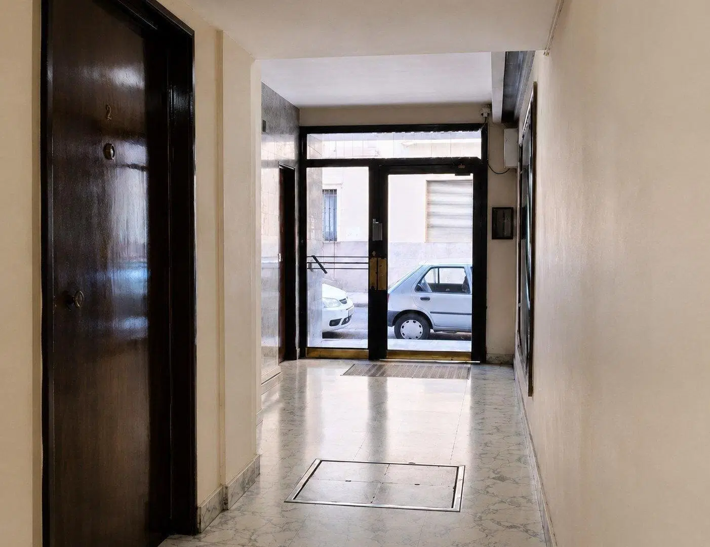 ALQUILER COMERCIAL 2 AMBIENTES EN PLANTA BAJA CON PATIO 5