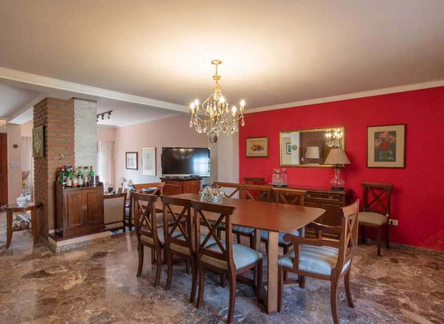 VENTA Casa familiar con jardín y pileta – Vicente 5