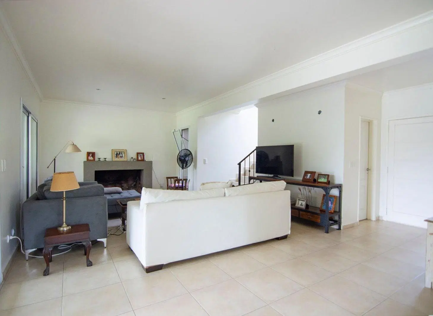 VENTA casa 4 ambientes en Barrio LOS POTRILLOS 5