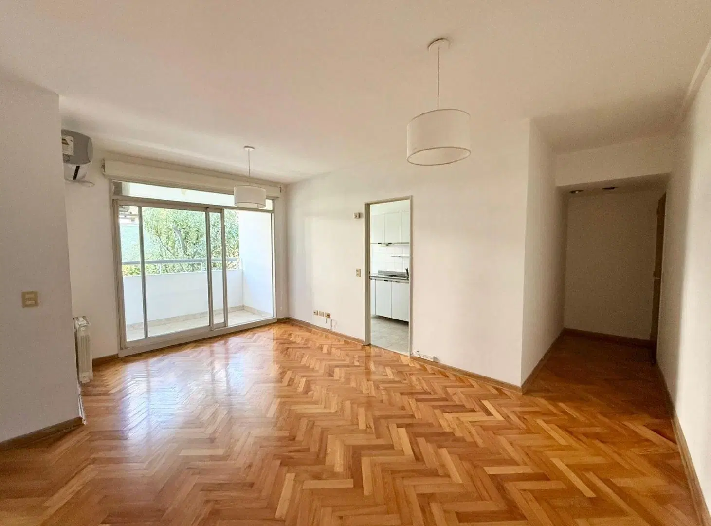Depto 3 ambientes, 2 baños, con balcón, cochera, baulera, pileta, gym y seguridad en Palermo. 5
