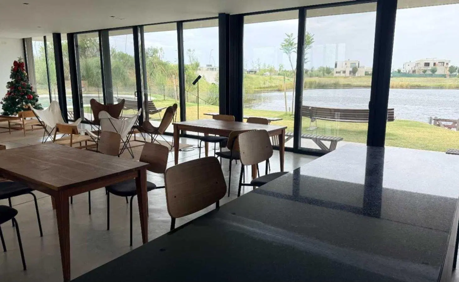 LOTE EN VENTA RIBERAS PUERTOS DEL LAGO 4