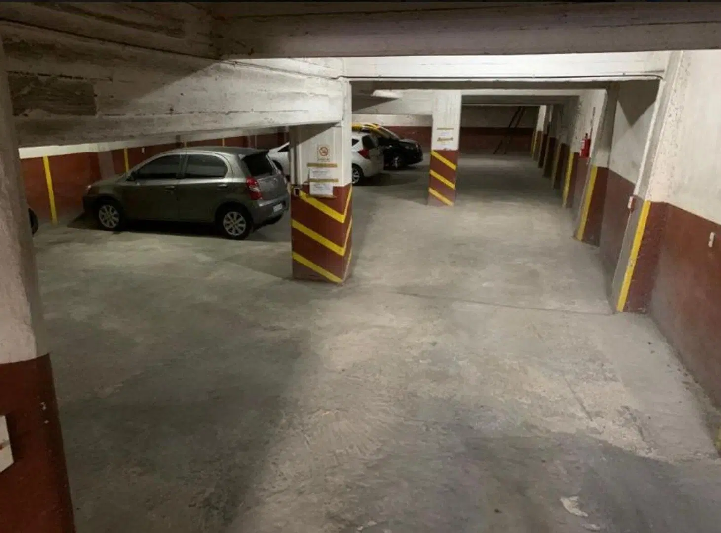 VENTA EN BLOCK DE COCHERAS- LOCAL Y 2 BAULERAS EN PALERMO 3