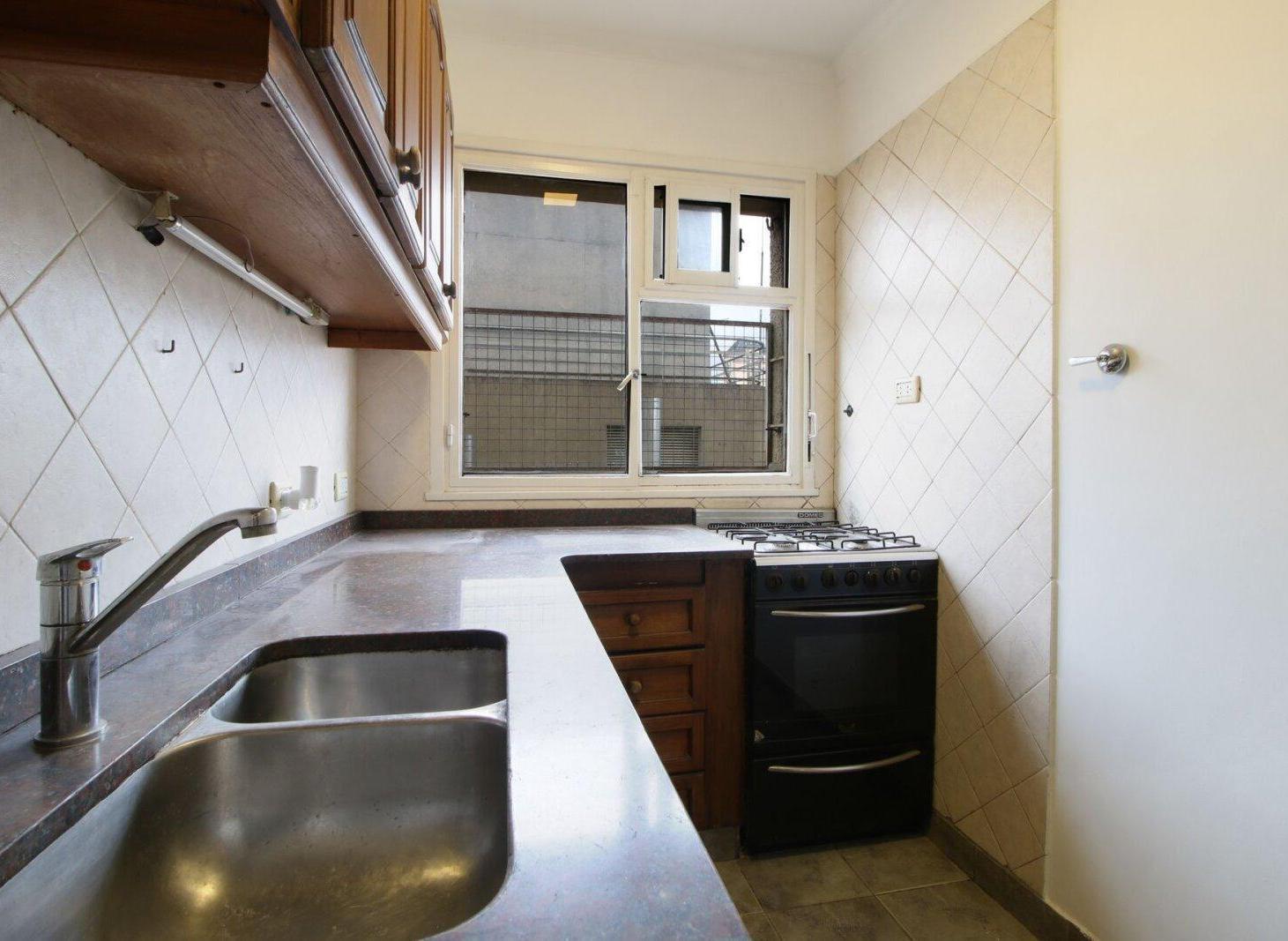 Foto de VENTA DEPTO ALMAGRO 4 AMB APTO PROF Y CREDITO, imagen 2