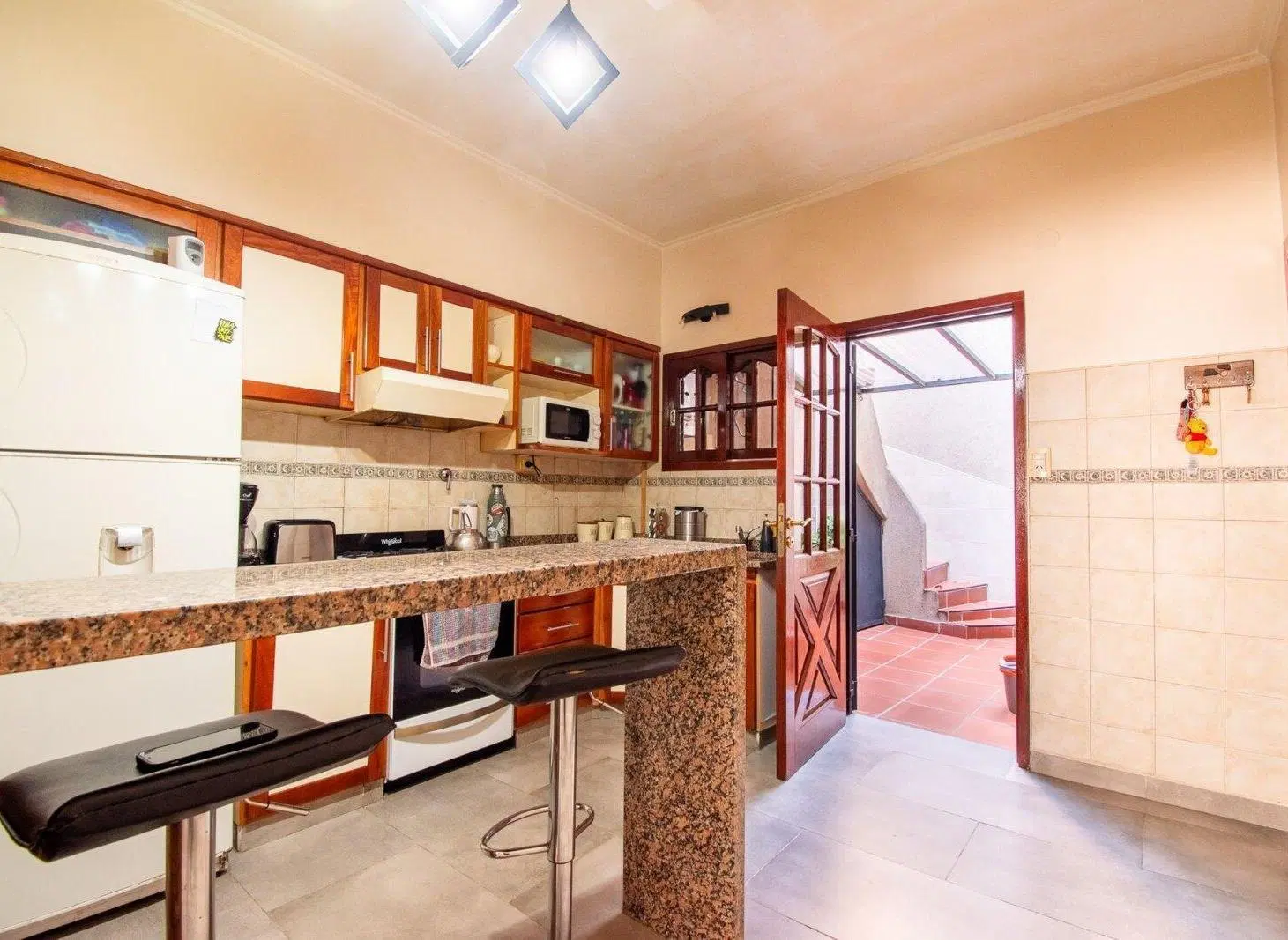 Venta casa 4 Ambientes con terraza propia, Wilde. 3