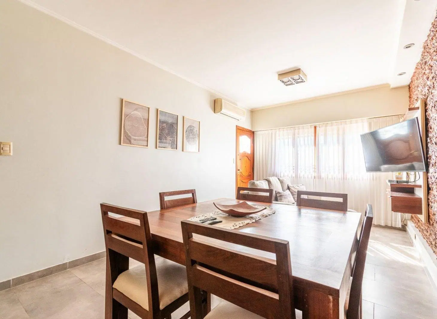 Venta casa 4 Ambientes con terraza propia, Wilde. 2