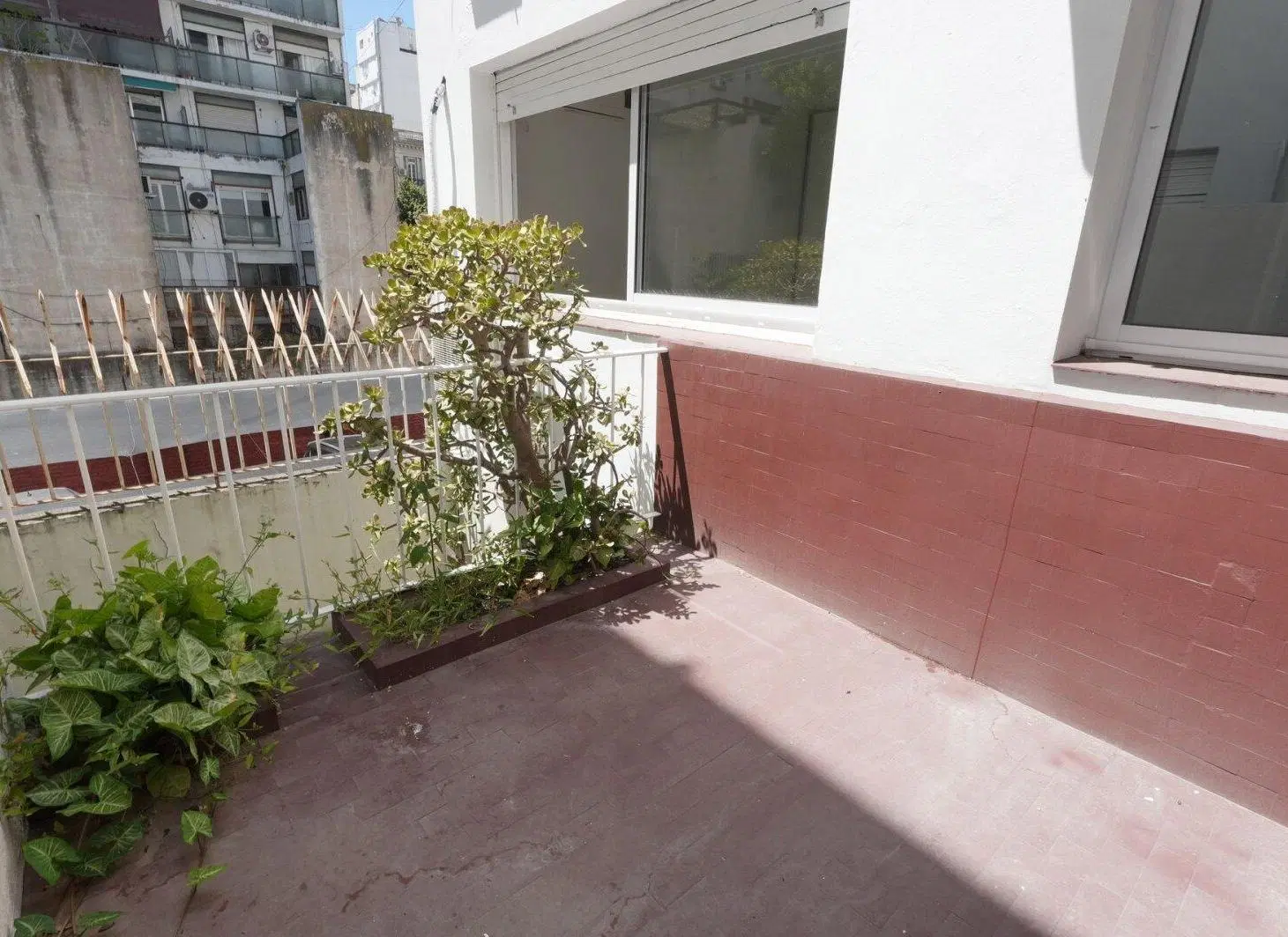 VENTA DOS  Y TRES AMBIENTES  SAN NICOLAS CON PATIO TODO NUEVO 8
