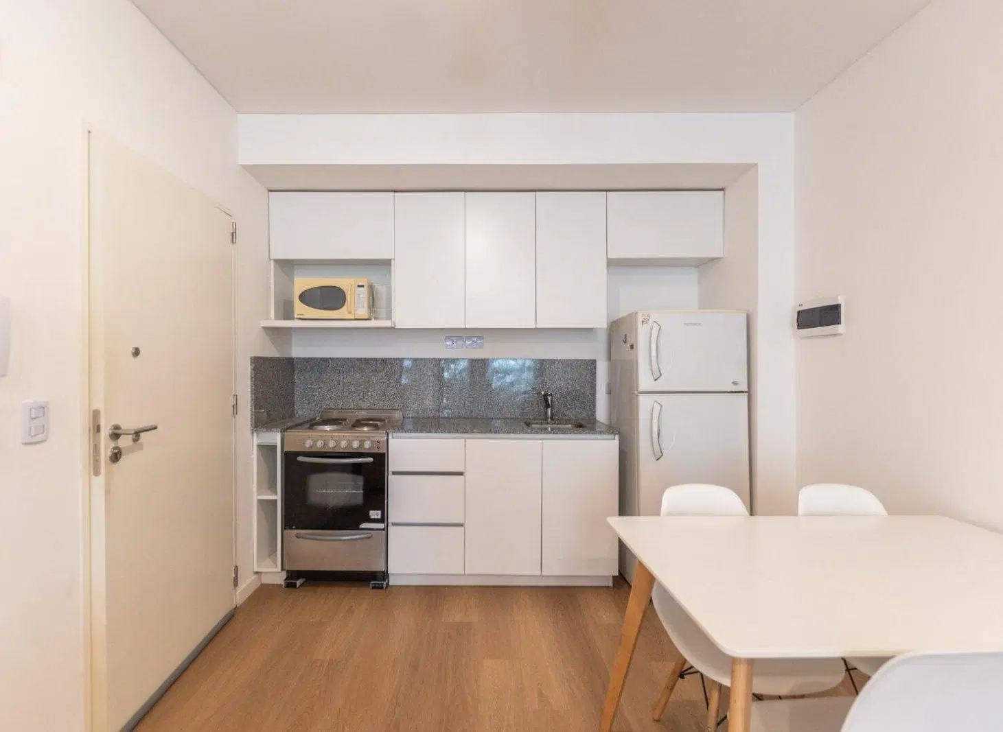 Venta Monoambiente al frente con balcón - Chacarita 8