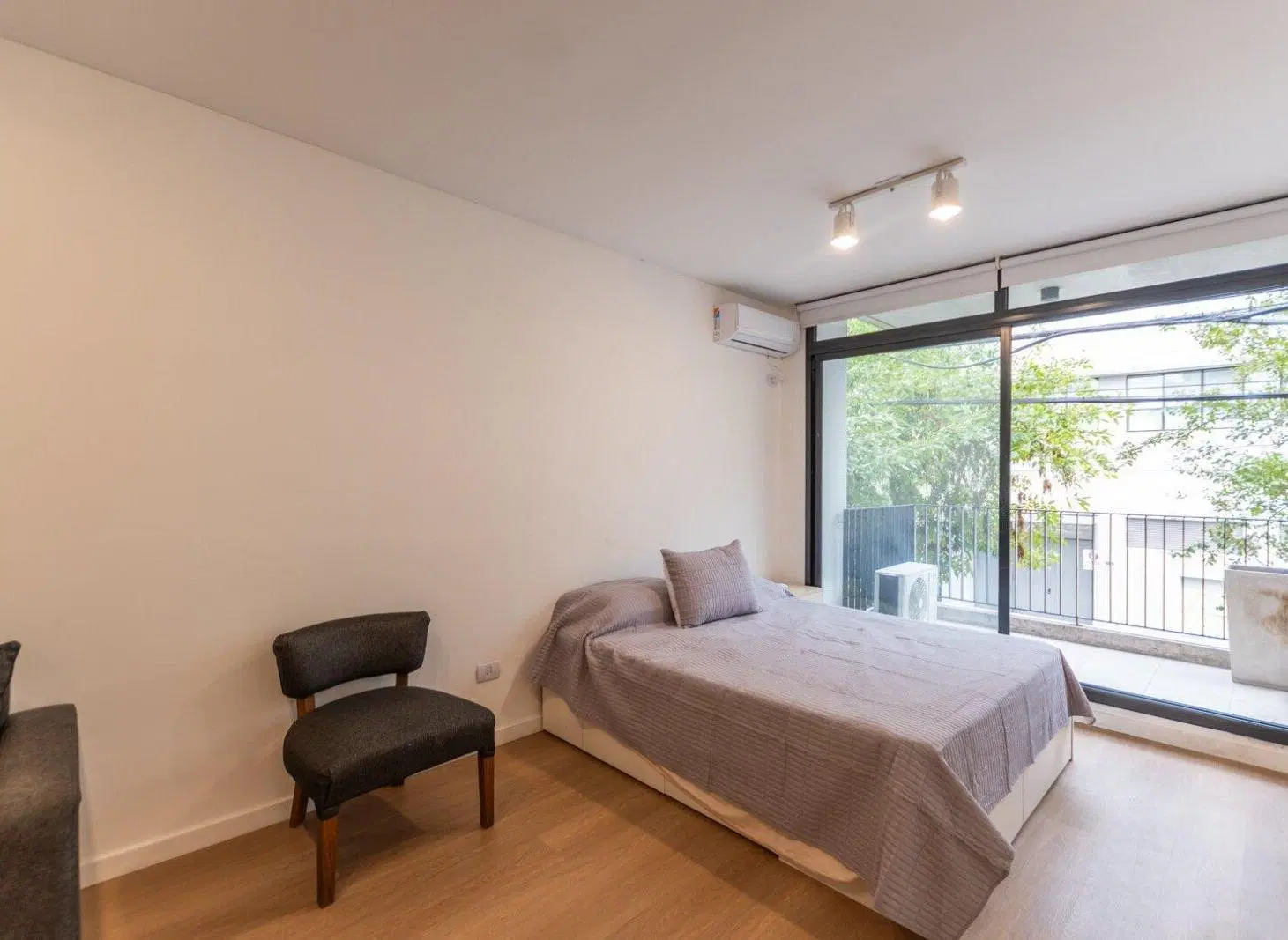Venta Monoambiente al frente con balcón - Chacarita 3
