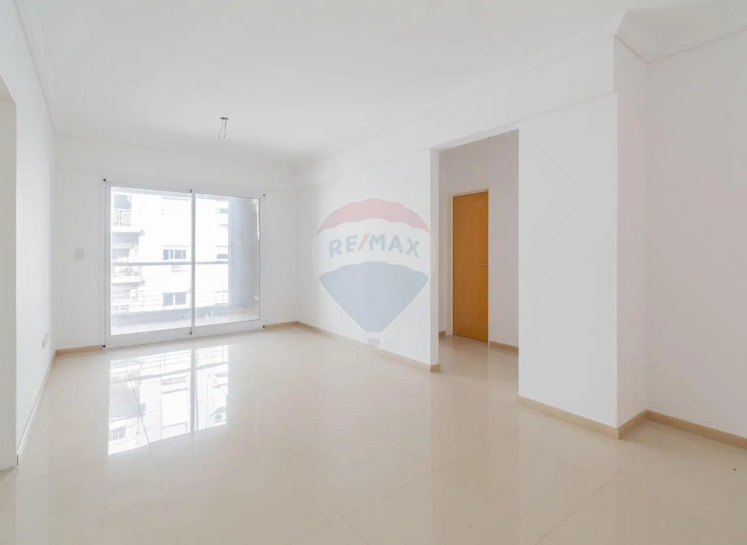 Departamento venta de 2 amb cochera Ramos Mejía 4