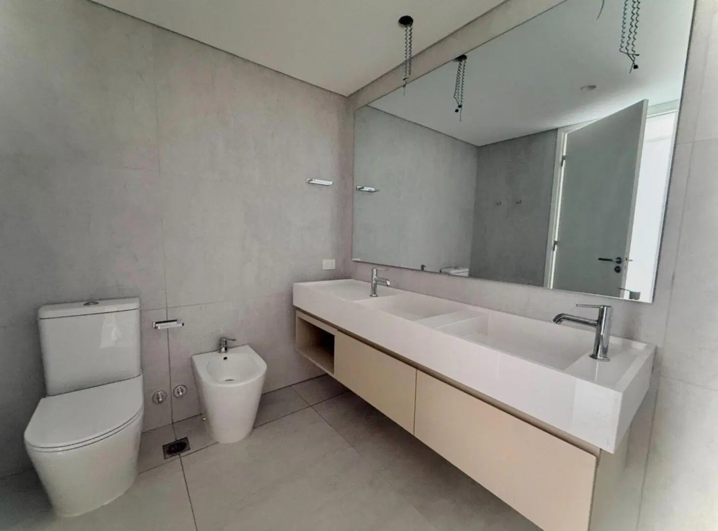 VENTA PENT-HOUSE OCEANA CON TERRAZA Y PISCINA PROP 8