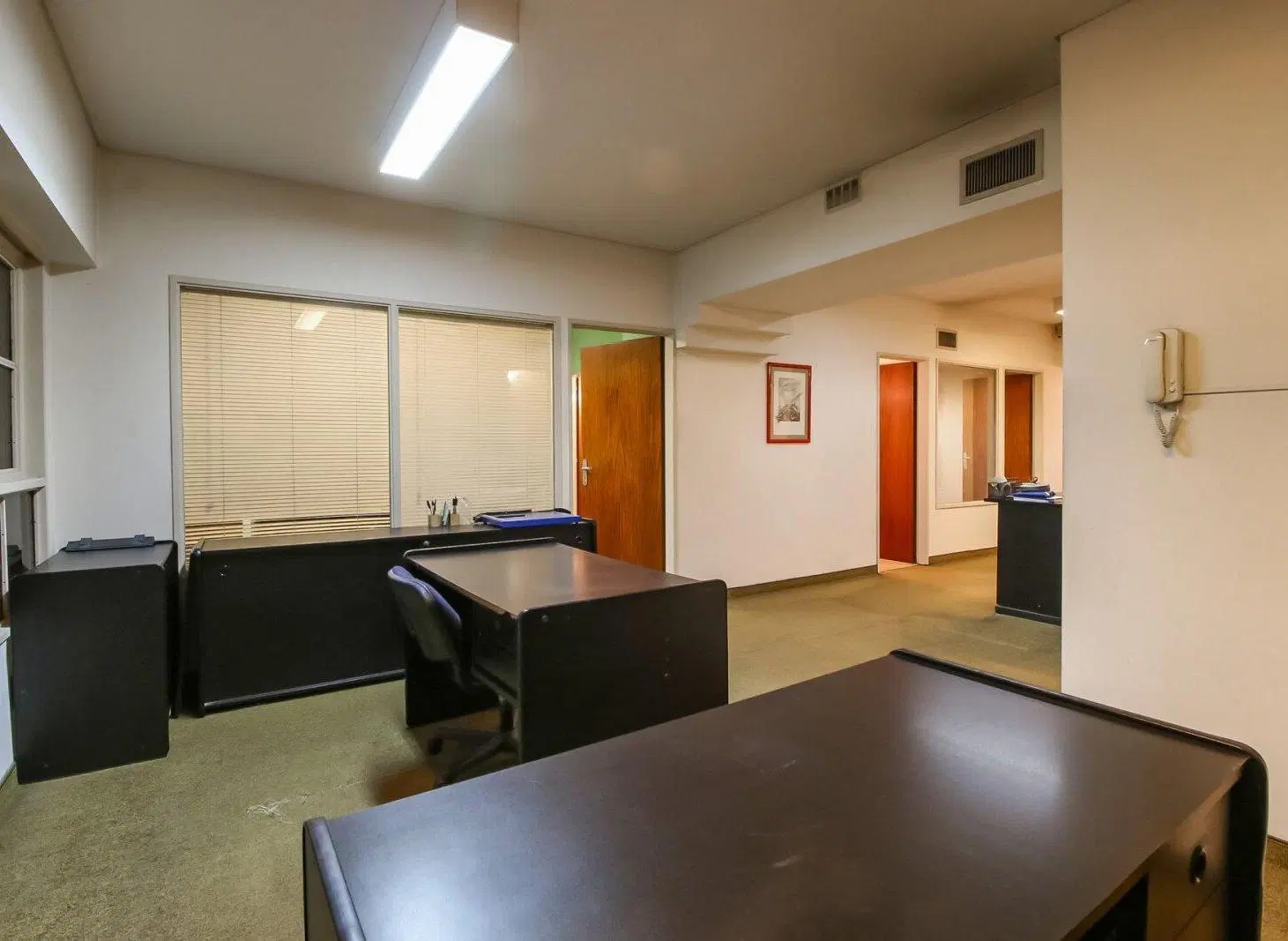 VENTA  EDIFICIO COMERCIAL CON COCHERA BALVANERA 4