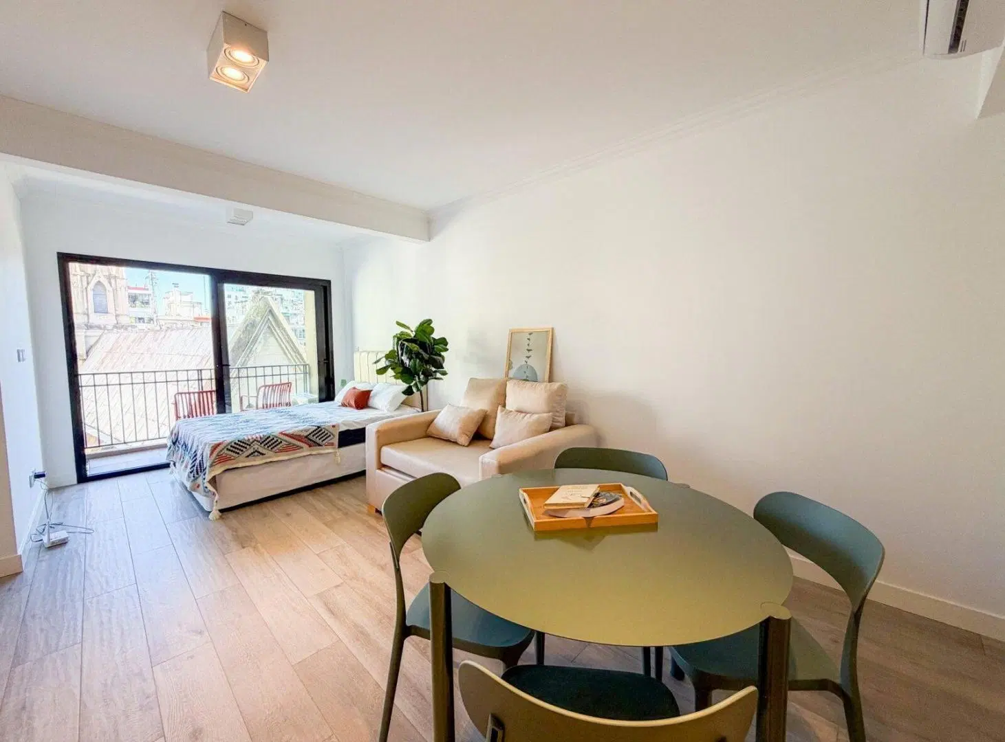 Venta Depto Monoambiente en Palermo con balcon 2