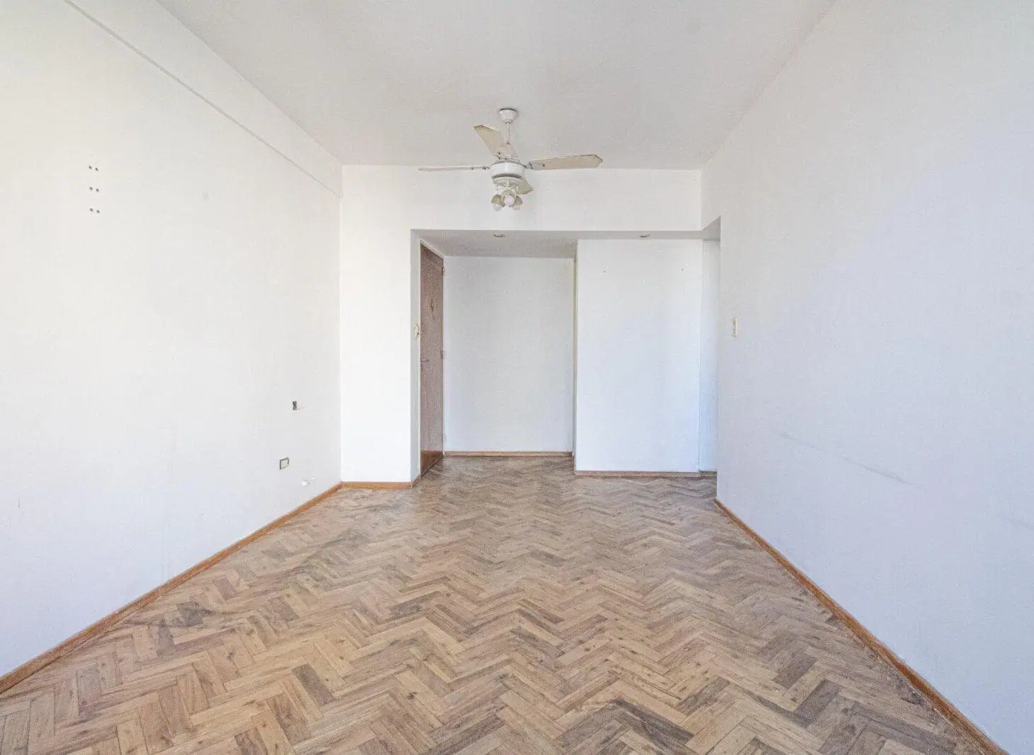 Departamento 2 ambientes en Caballito con balcon corrido 5