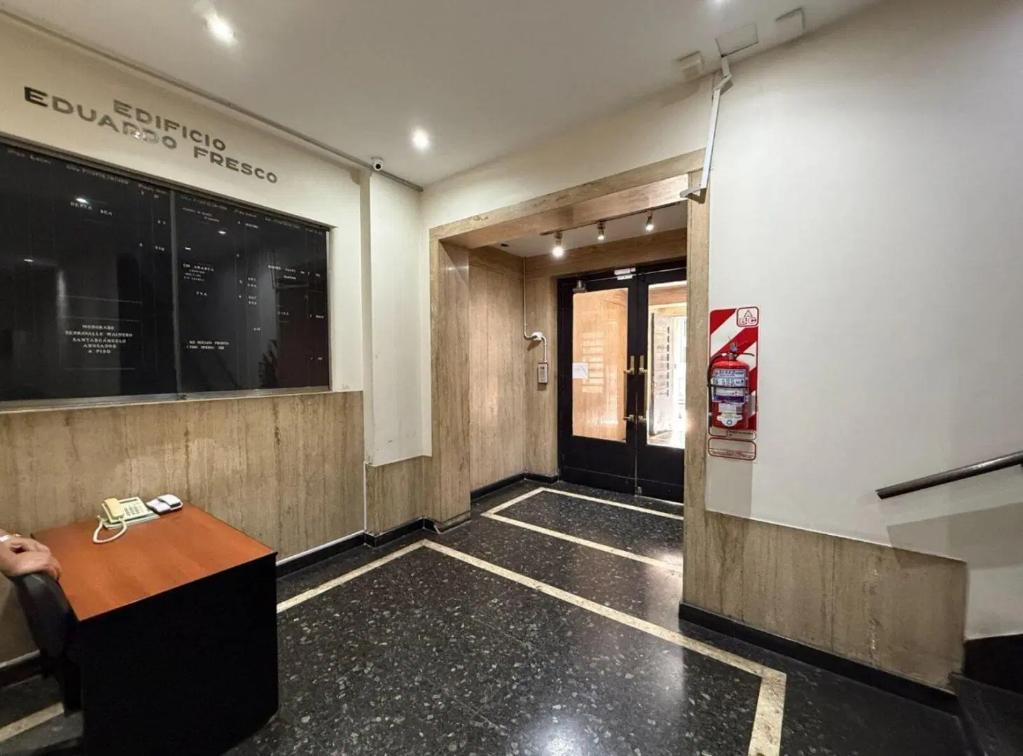 Oficina en Venta - Microcentro - A refaccionar 5