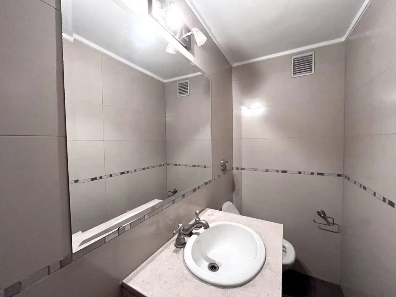 Venta Departamento 3 ambientes con cochera y baulera 4