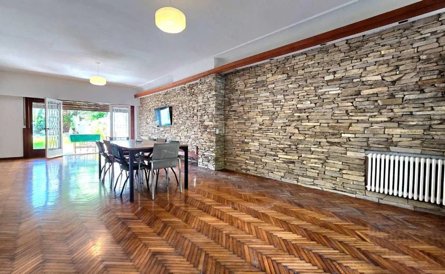 VENTA CASA MARTINEZ 8 AMBIENTES PILETA COCHERAS 3