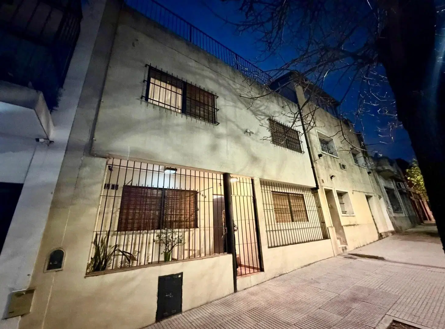 VENTA CASA 6 AMB PILETA PARQUE CHACABUCO CAPITAL FEDERAL 3