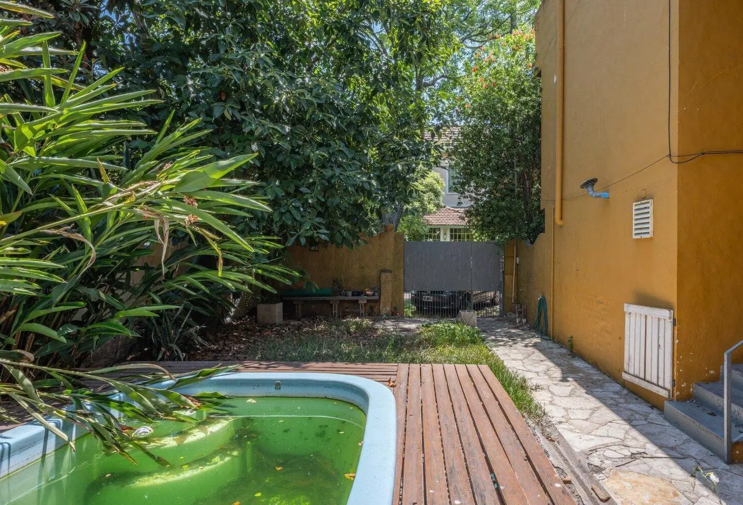 VENTA CASA Y LOCAL COMERCIAL TIGRE 8 AMB CON PILETA 1