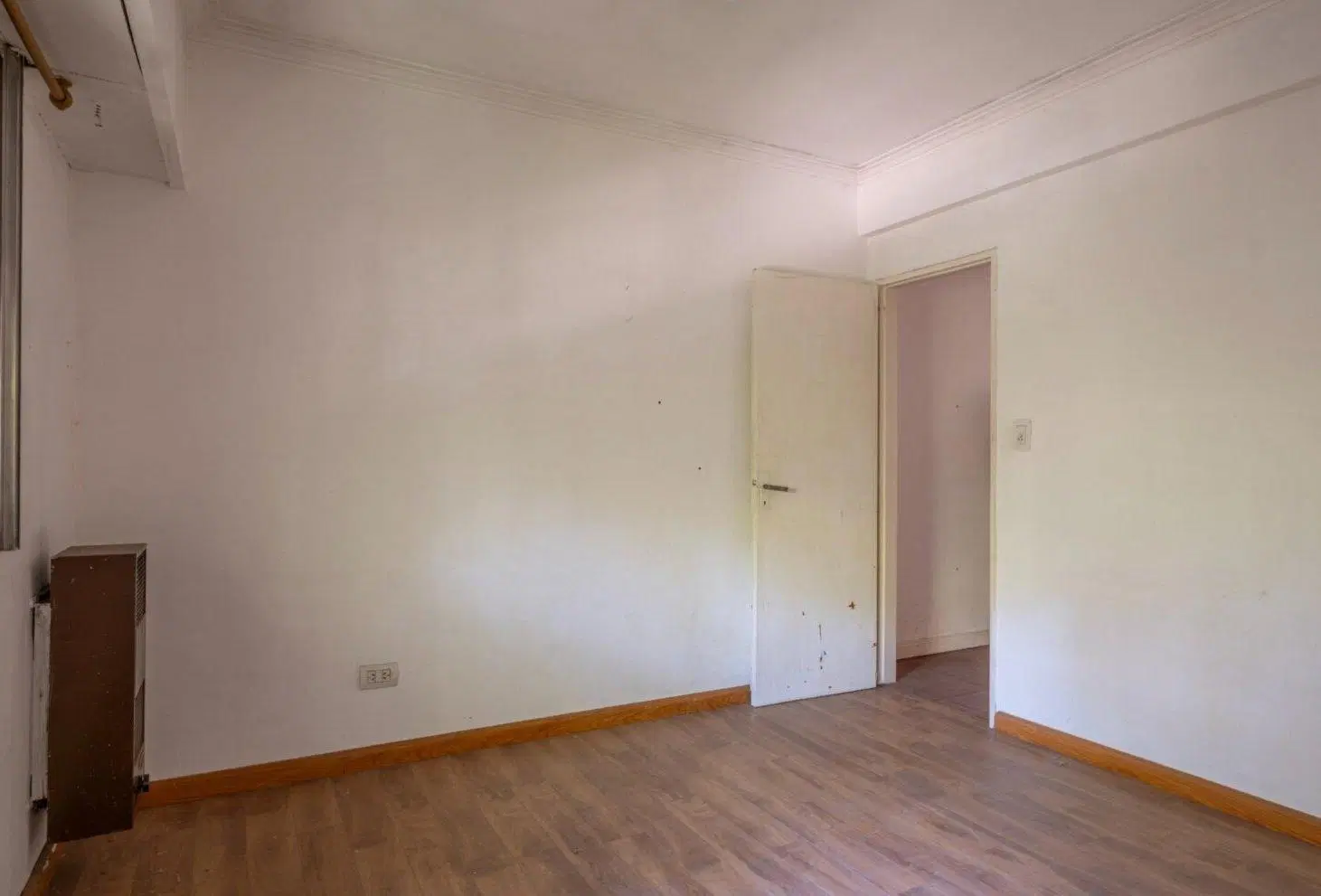 VENTA CASA Y LOCAL COMERCIAL TIGRE 8 AMB CON PILETA 8