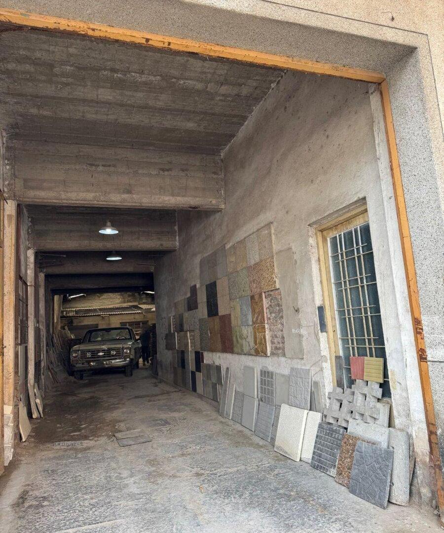 Foto de VENTA GALPON/DEPOSITO INDUSTRIAL LOCAL Y VIVIENDA, imagen 2