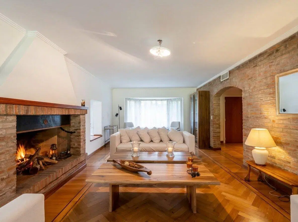 VENTA | CASA | LOMAS DE SAN ISIDRO | 5 AMB | GRAN PARQUE Y PILETA | 4