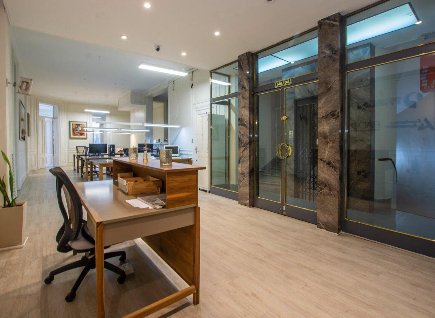 Foto de OFICINAS EN VENTA VIAMONTE ESQUINA FLORIDA, imagen 3