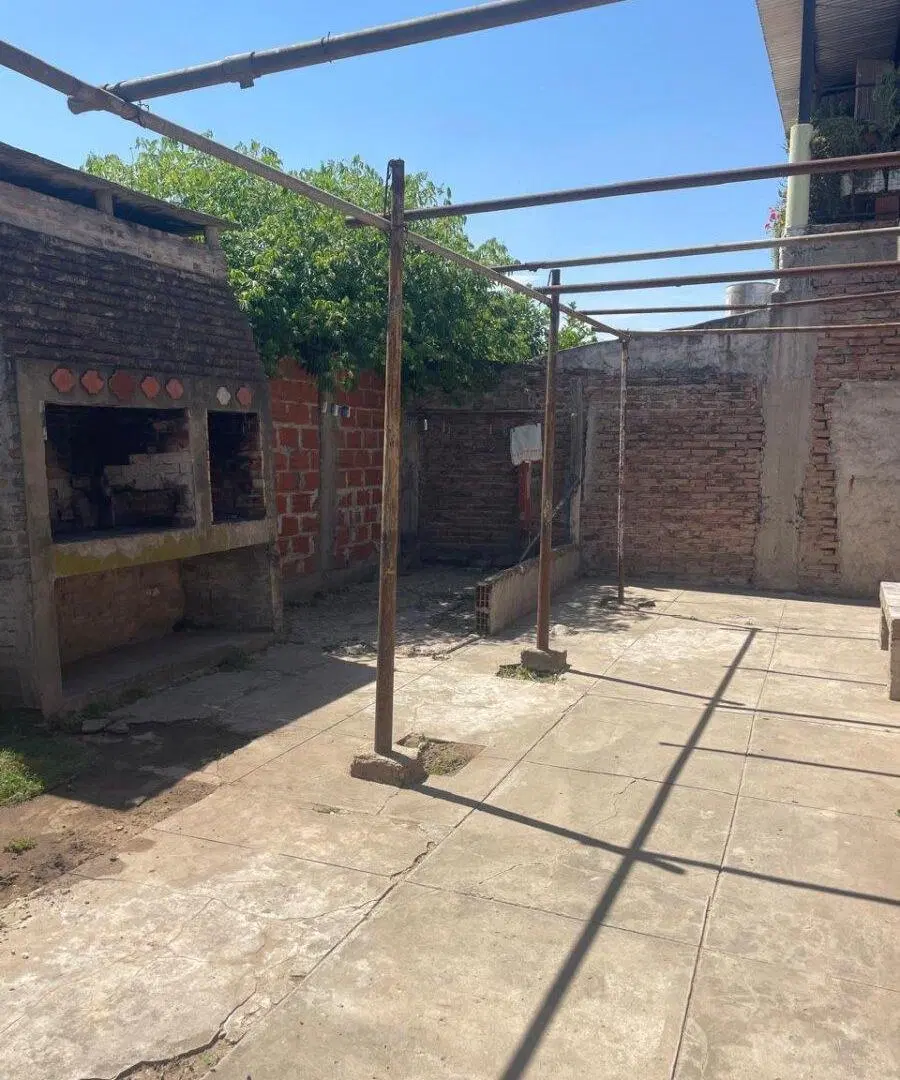 Venta Casa 4 ambientes Pilar Barrio Villa Astolfi, a metros de la estación a refaccionar 8