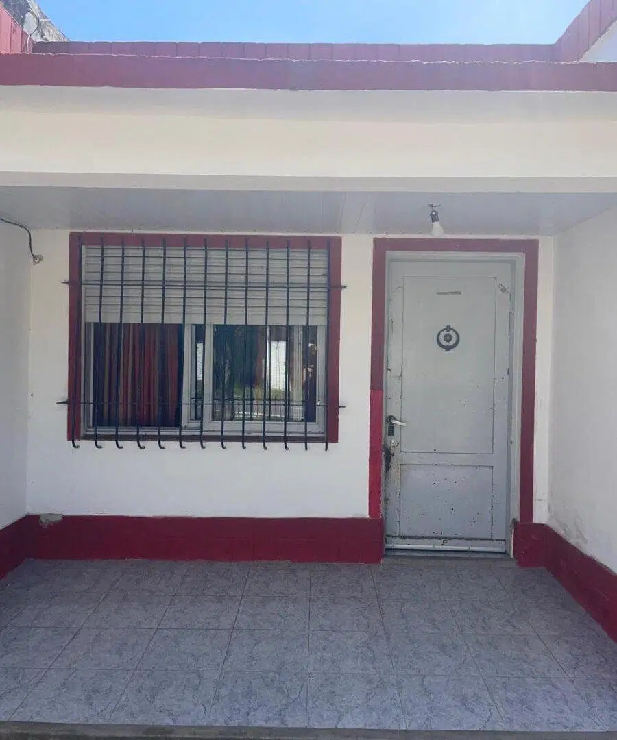 Venta Casa 4 ambientes Pilar Barrio Villa Astolfi, a metros de la estación a refaccionar 3