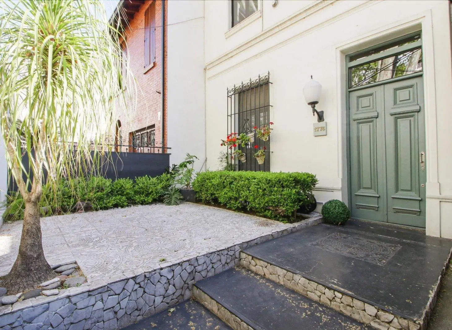 VENTA | CASA| VICENTE LOPEZ| 4 DORM.| CON PILETA| 5