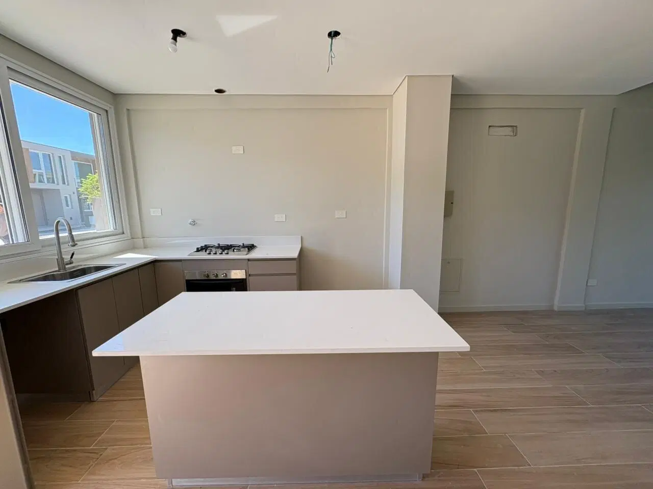 VENTA 3 AMBIENTES CON JARDIN PROPIO - ALDEANA PILAR 5
