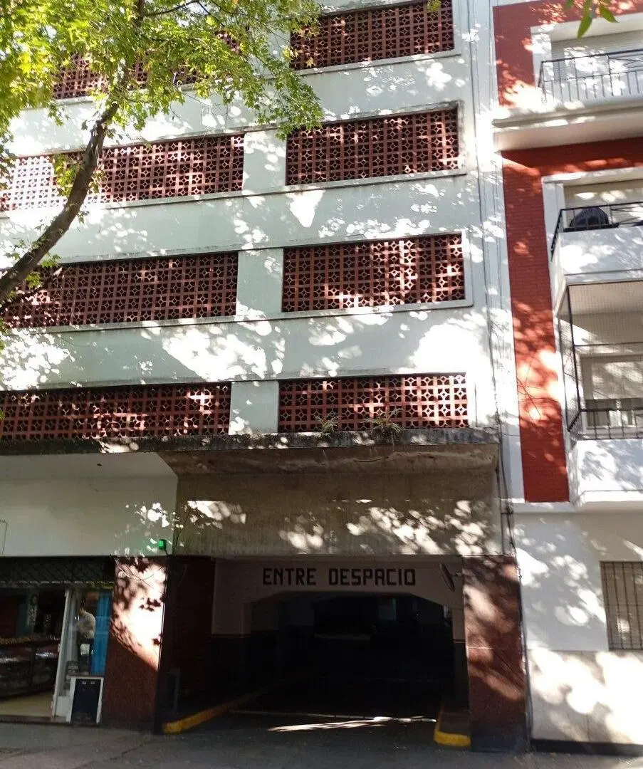 Venta COCHERA en Caballito 3